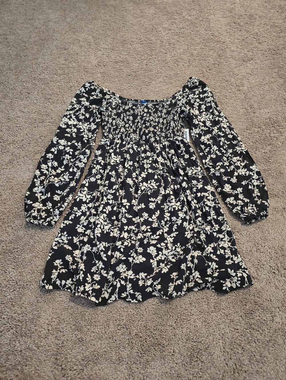 Old Navy Smocked Floral Babydoll Dress XS NWT